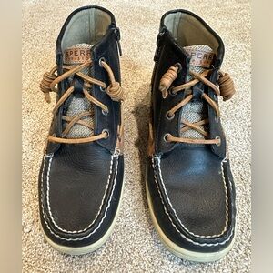 Sperry Black Leather Moc Toe Boat Shoes with Tan Laces